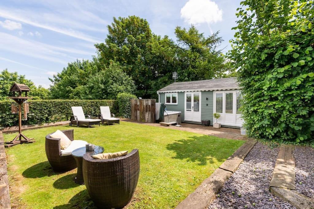 The Summerhouse, Countryside Retreat With Private Hot Tub Bridgnorth Eksteriør bilde