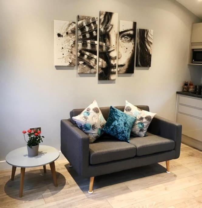 The Summerhouse, Countryside Retreat With Private Hot Tub Bridgnorth Eksteriør bilde