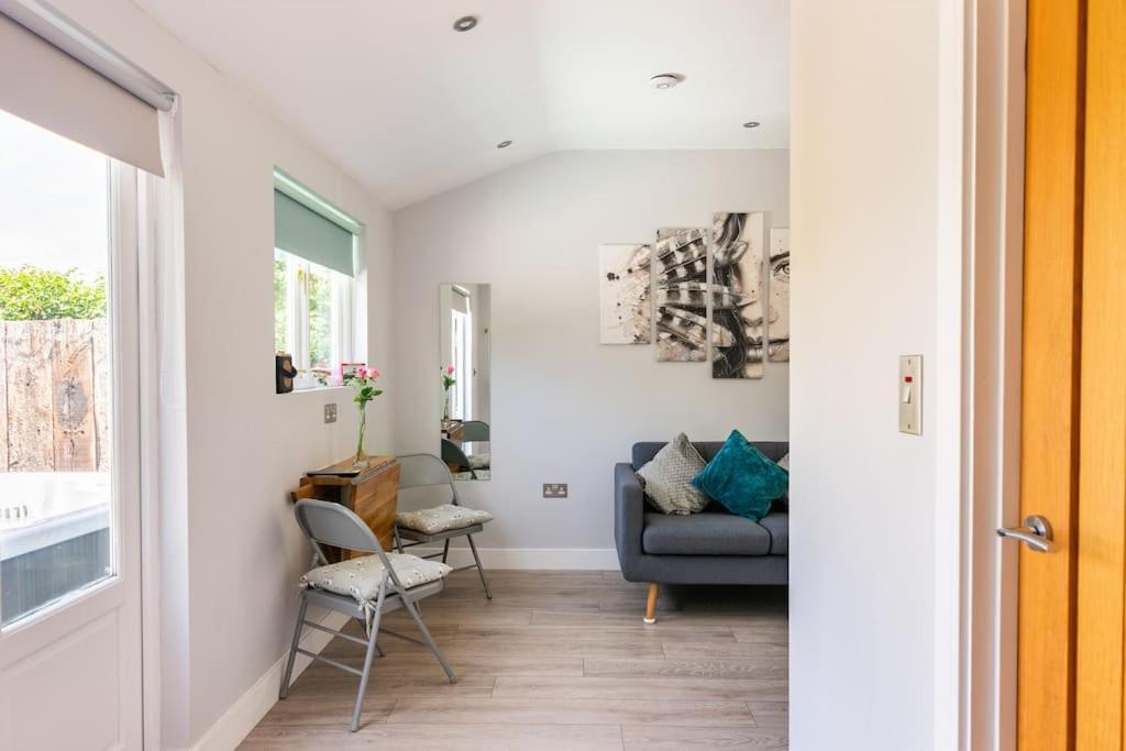 The Summerhouse, Countryside Retreat With Private Hot Tub Bridgnorth Eksteriør bilde