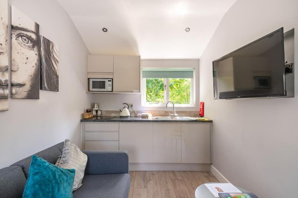 The Summerhouse, Countryside Retreat With Private Hot Tub Bridgnorth Eksteriør bilde