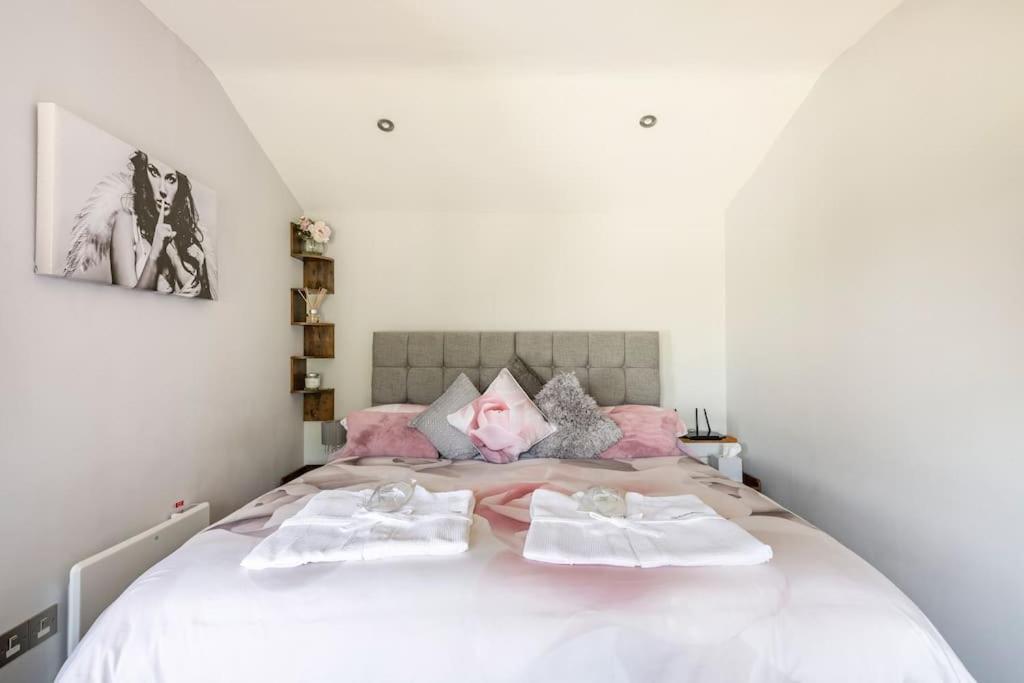The Summerhouse, Countryside Retreat With Private Hot Tub Bridgnorth Eksteriør bilde